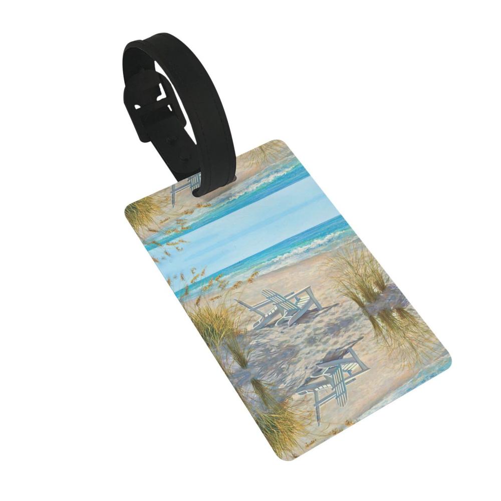 Strandszene mit Stühlen