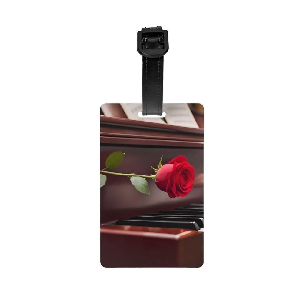 Rote Rose auf Klavier 2