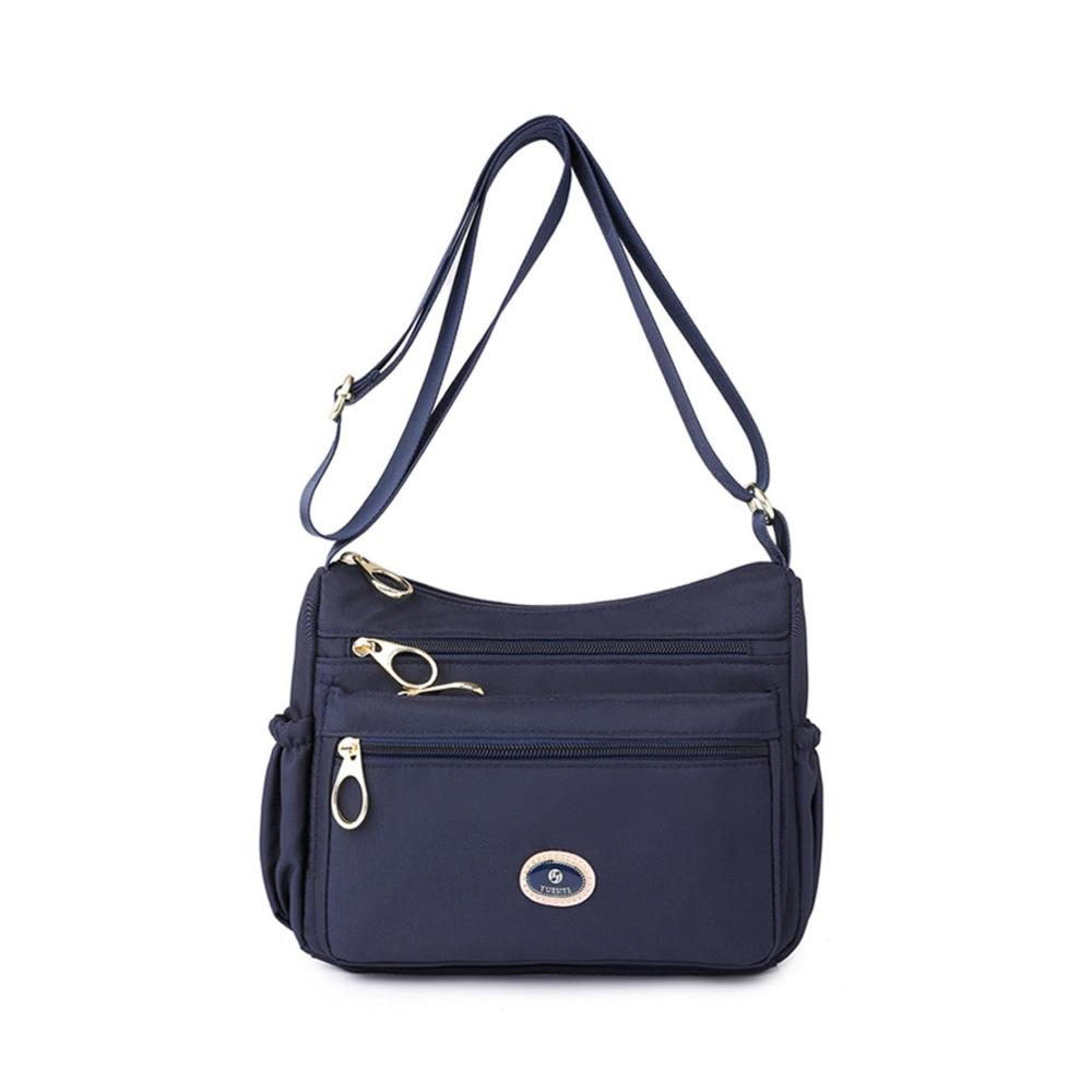 Navy Blau