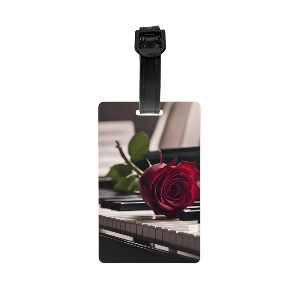 Rote Rose auf Klavier 1